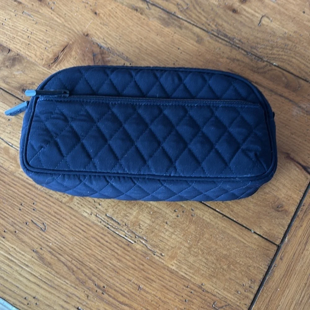 Vera Bradley Travel Medicine Case Cosmetic Bag Navy Blue Wipe Clean Interior